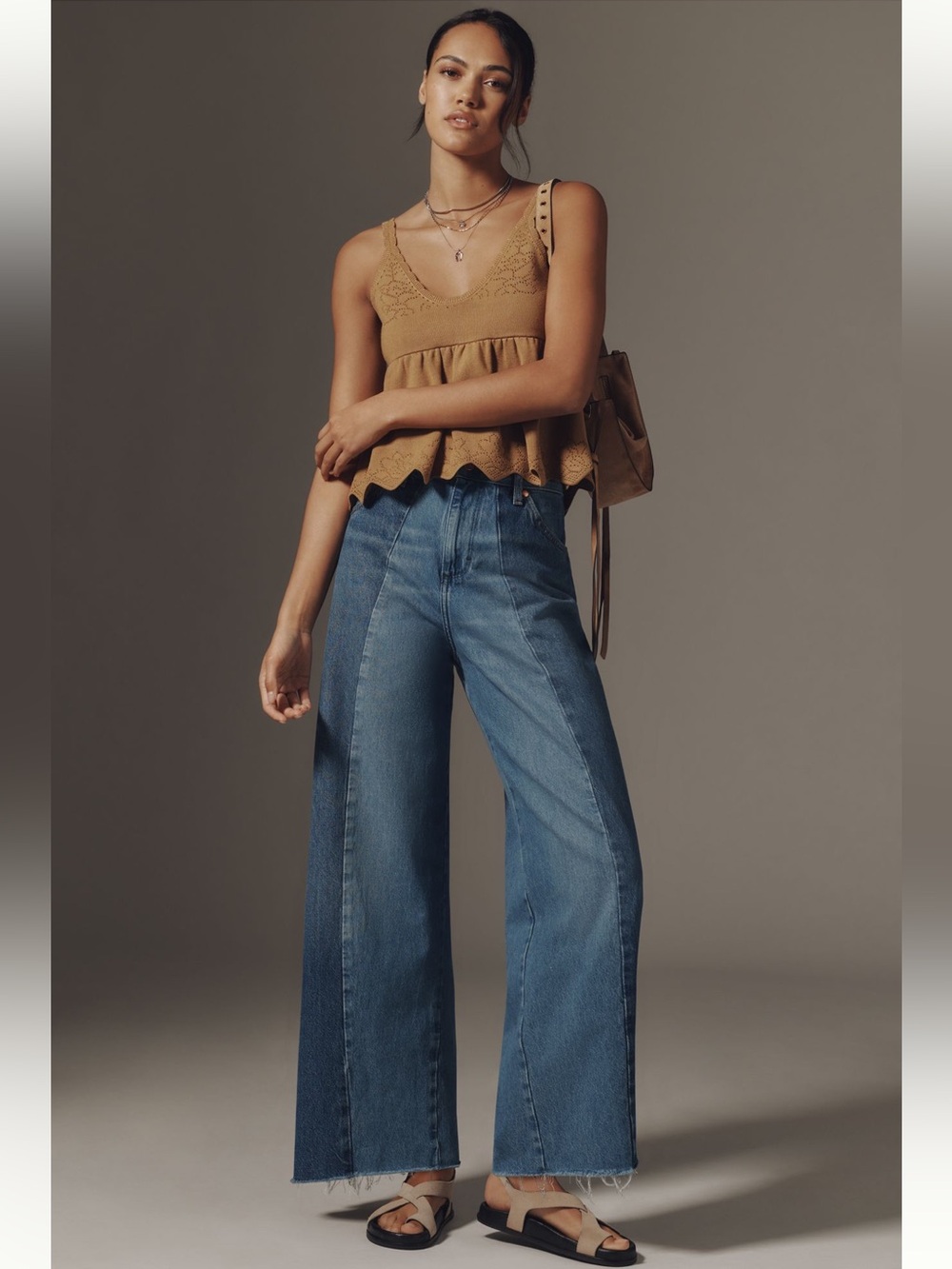 Wrangler • Cowboy Mid-Rise Barrel Jeans
